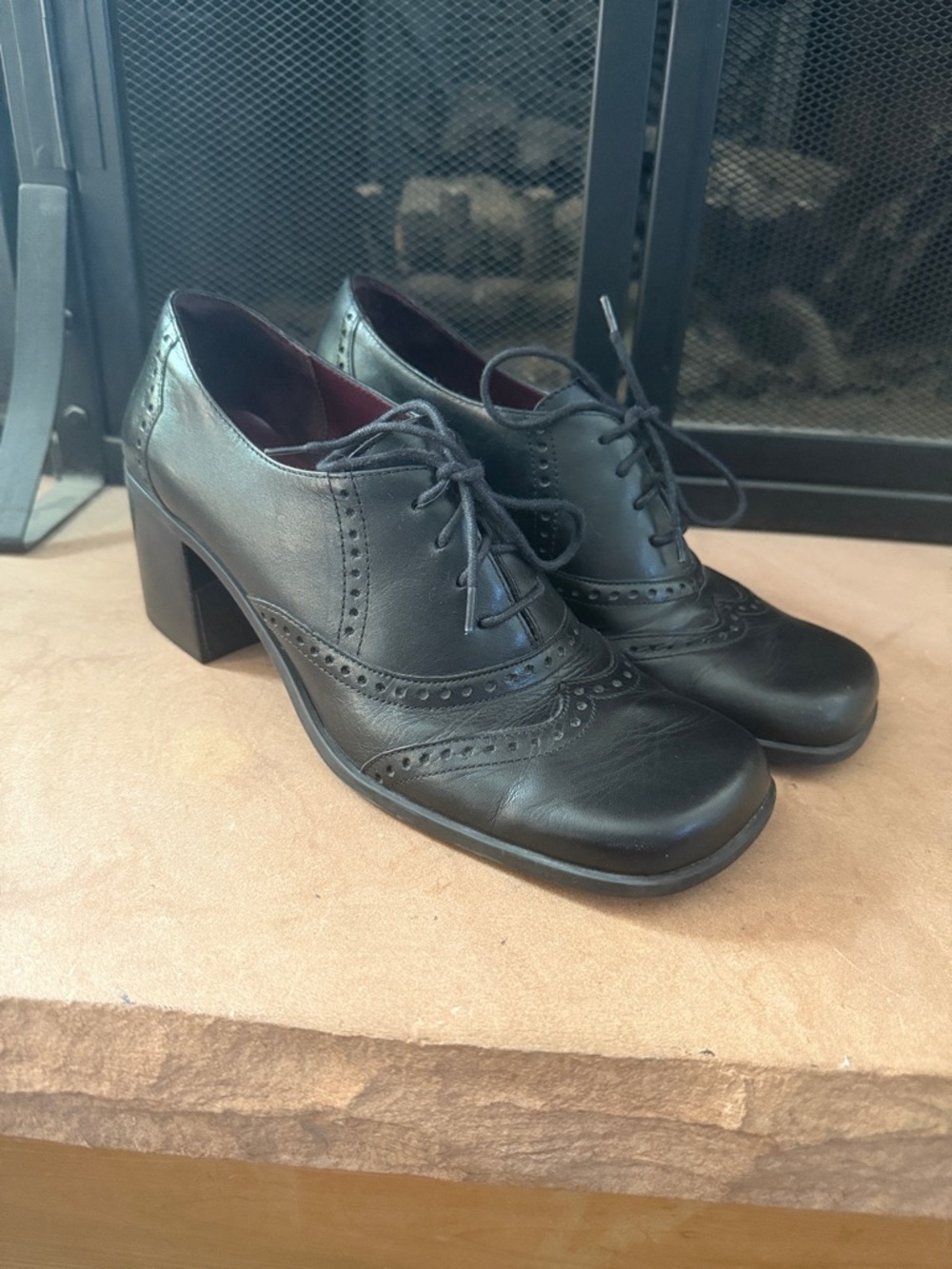 Vintage 90s Nine & Company Black Lace-Up Brogue Wingtip Block Heel Perlie 9M